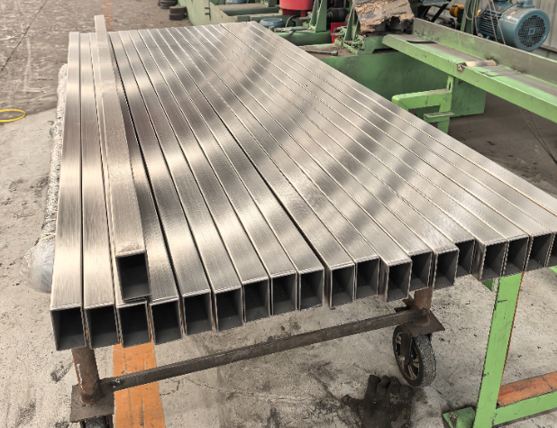 万宁方管 矩形管 无缝方管生产厂家