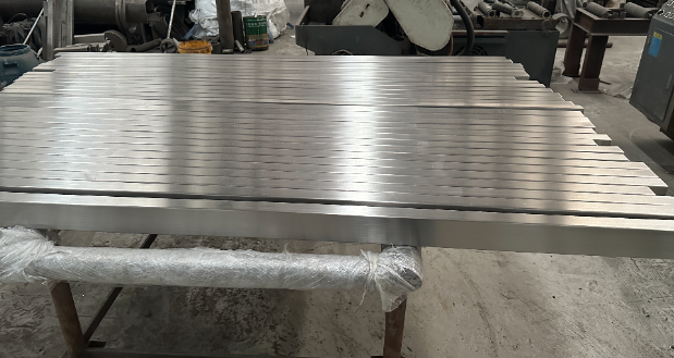 万宁不锈钢无缝方管 